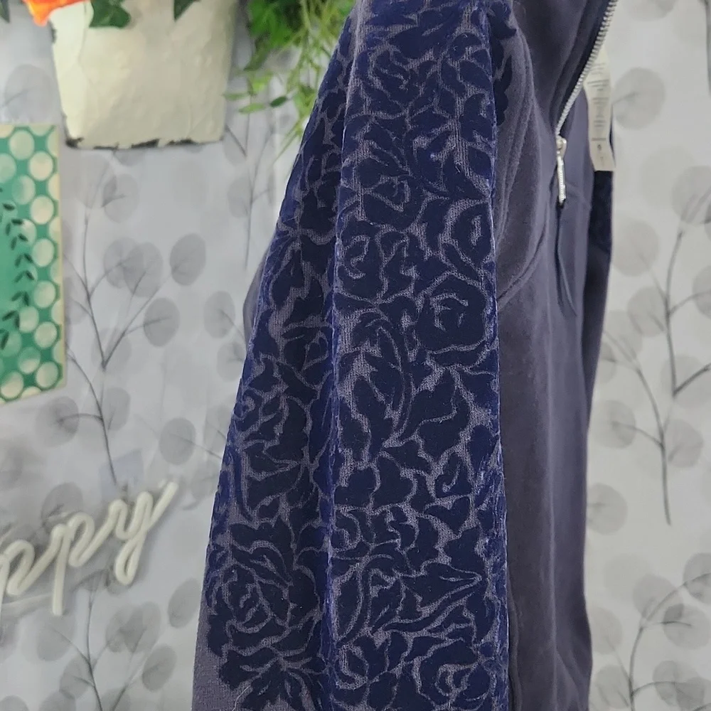 Lululemon Scuba Quarter-Zip Fleece Hoodie | Midnight Navy | Size 2 - Picture 10 of 10